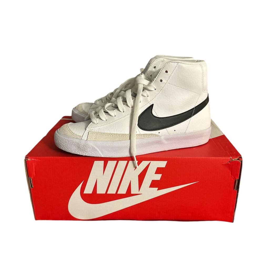 Nike Blazer Mid ‘77 White and Black Sneakers - Picture 1 of 7